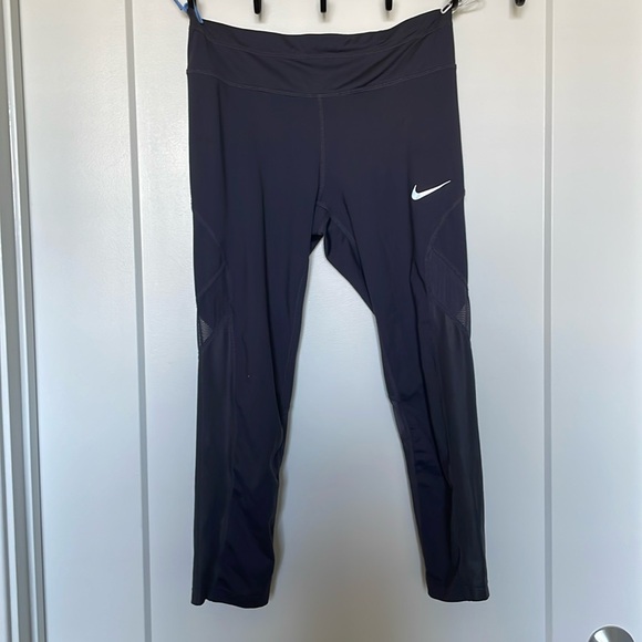 Nike Leggings - Picture 1 of 3